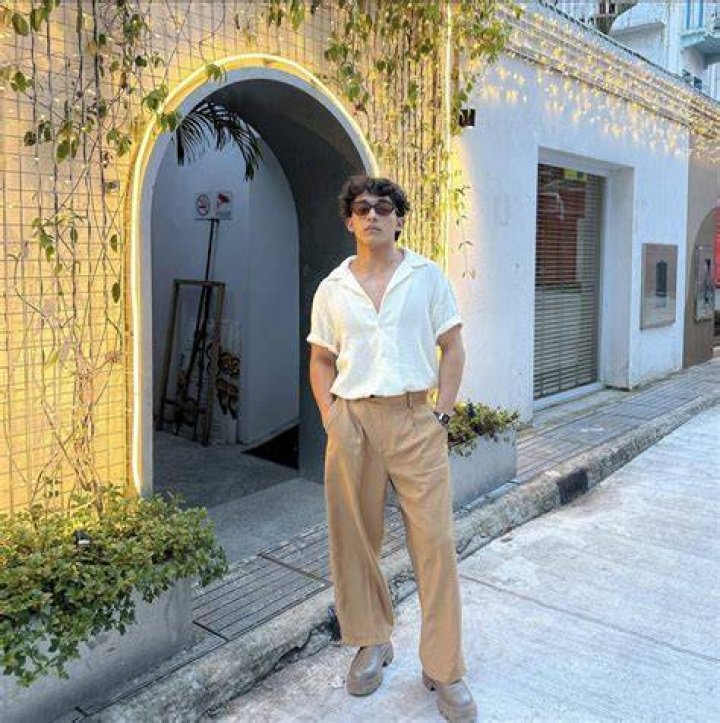 Akash Thapa height