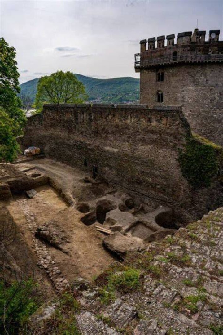 Church Uncovered At Visegrád Castle