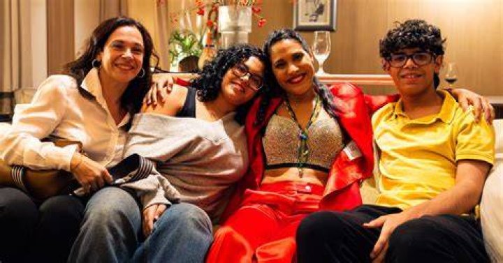 Cuban with her siblings and mother