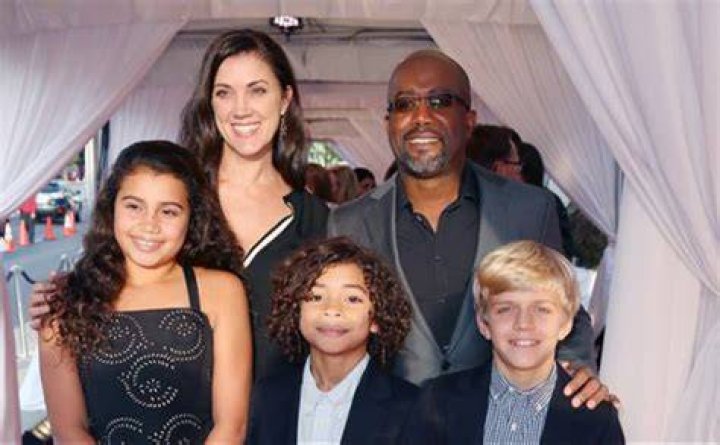 Darius Rucker with his kids