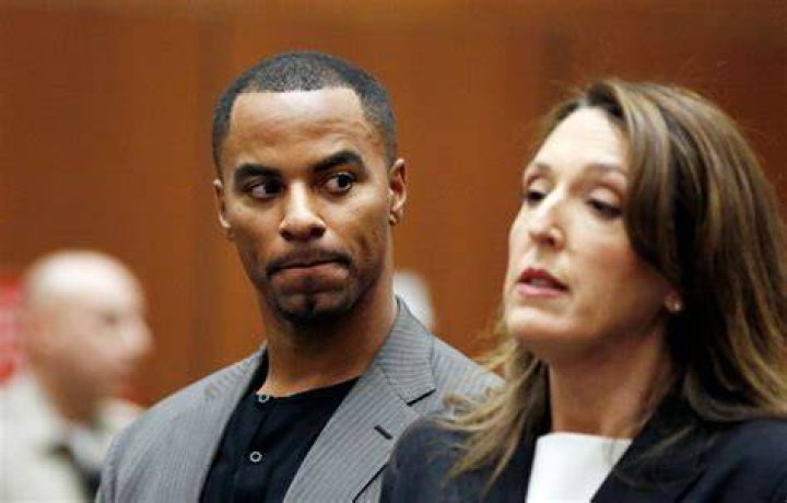 Ex-NFL Star Darren Sharper Reaches Settlement In Rape Case