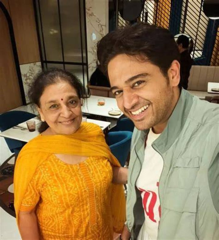 Gaurav with his mother and brother