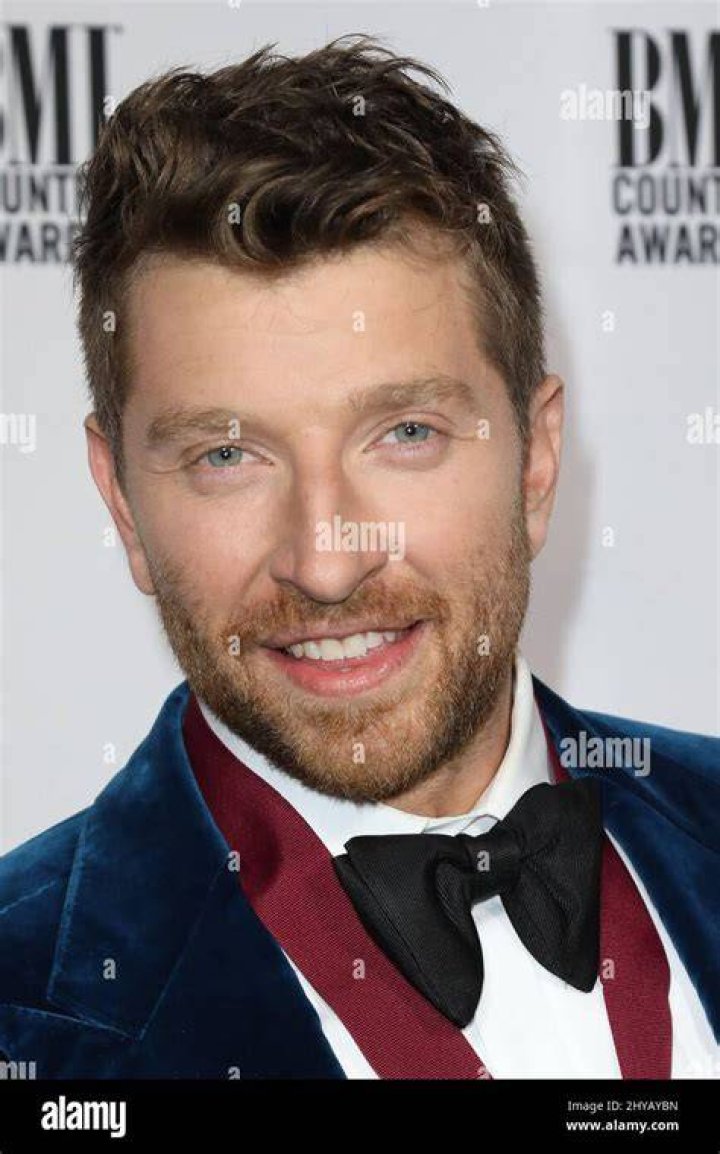 How tall is Brett Eldredge