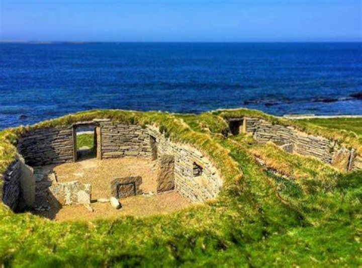 Knap Of Howar