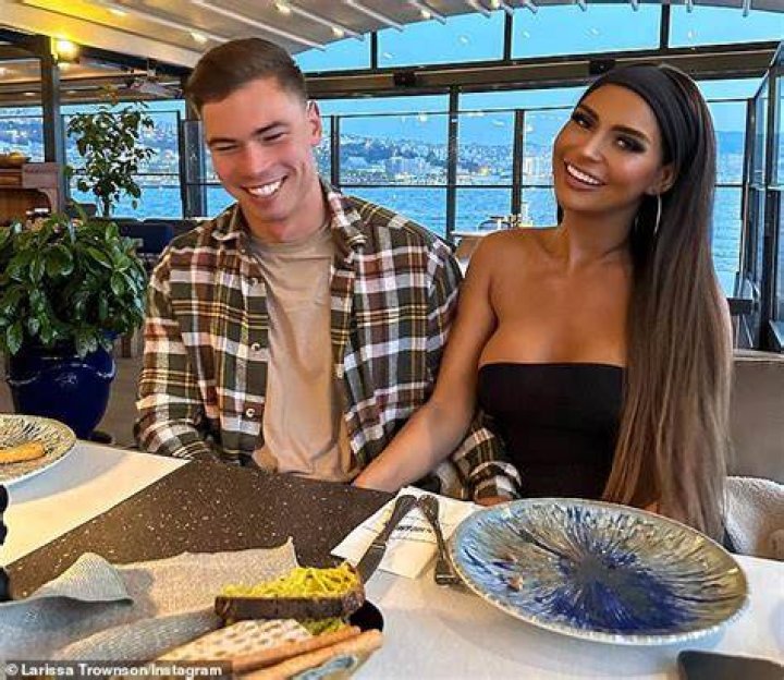 Larissa Trownson has a step-sibling named Tayla Barratt