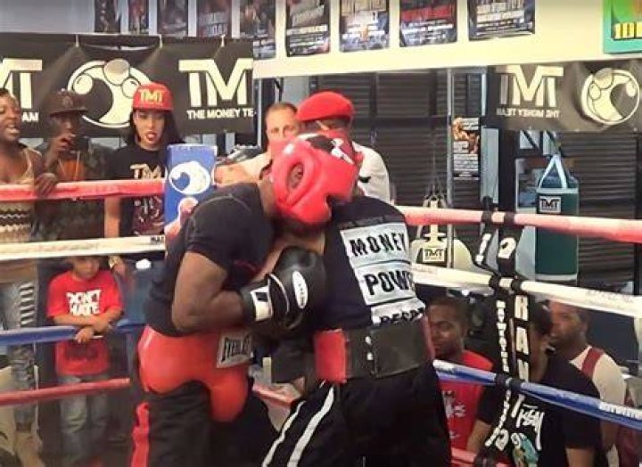 Marco Hall boxing records