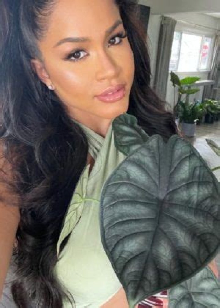 Rosa Acosta with her mother