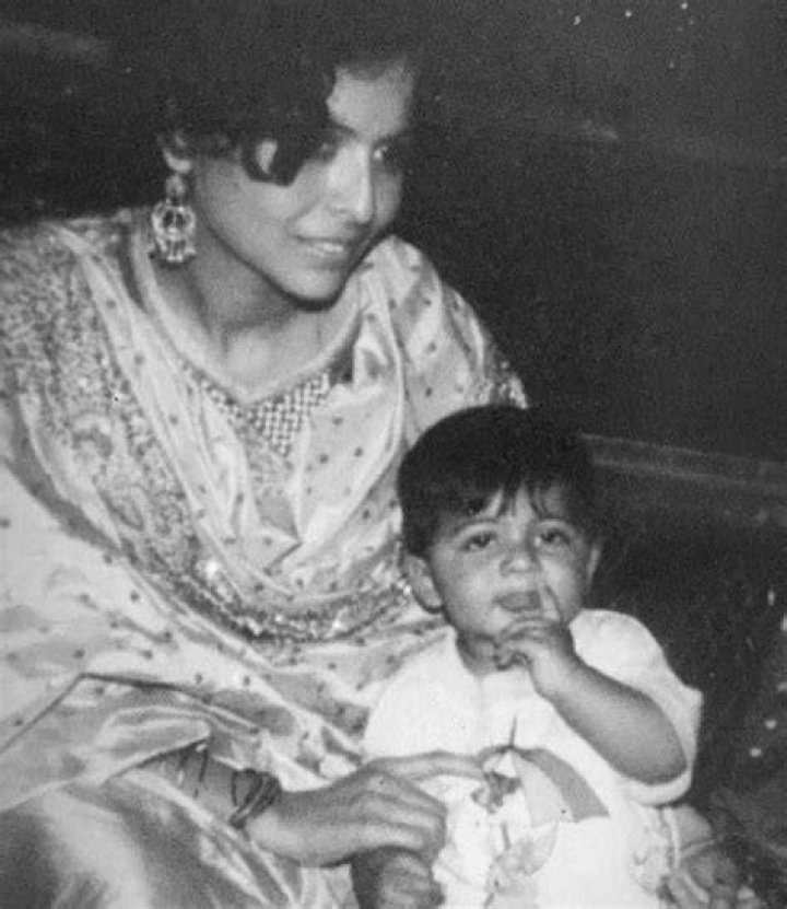 Sheezan Khan childhood pciture