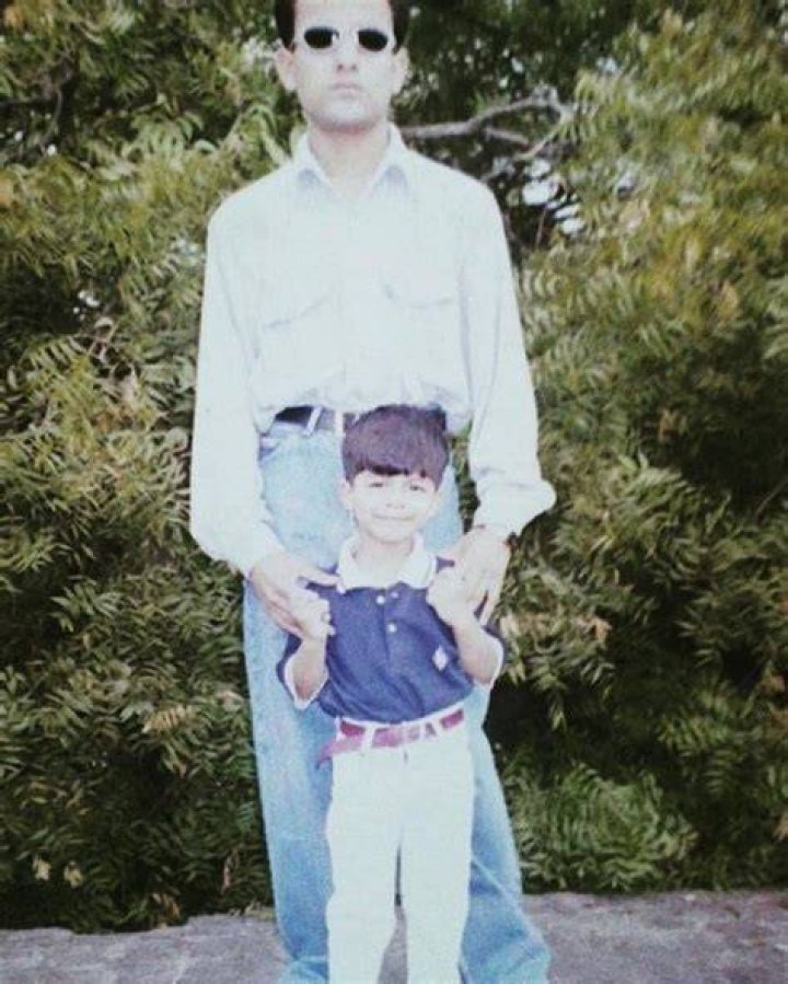 Sheezan Khan with his father