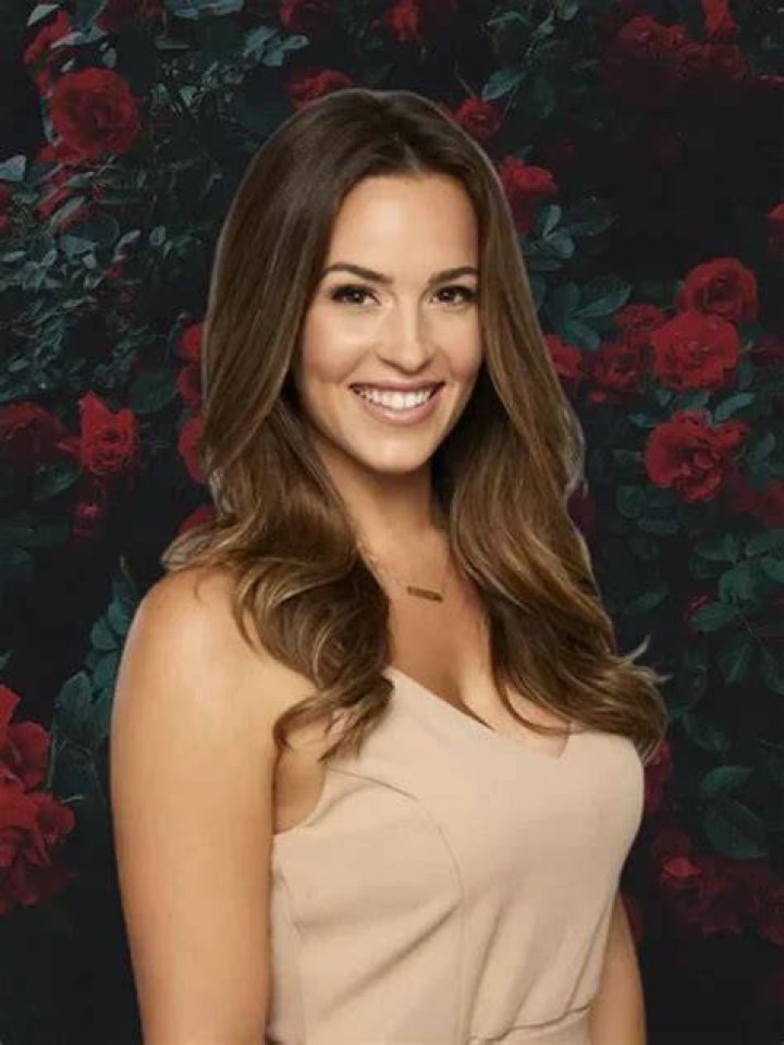 the bachelor caroline lunny, becca kufrin and tia booth